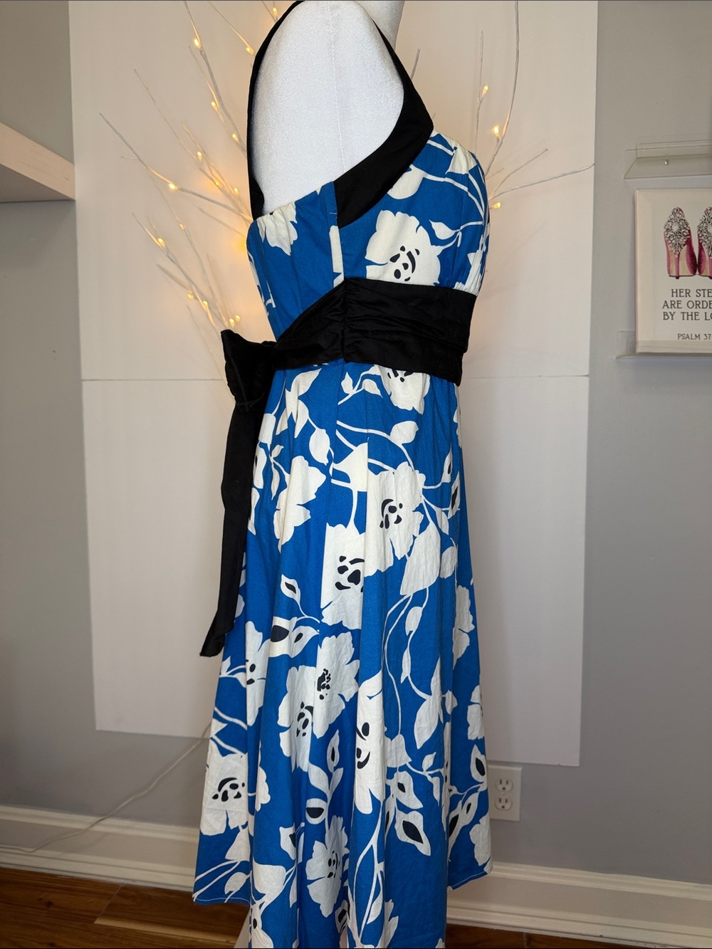 Sun dress GUC sleeveless blues with white flowers/ BLK trm Mach wash/fry SZ M - Picture 2 of 5